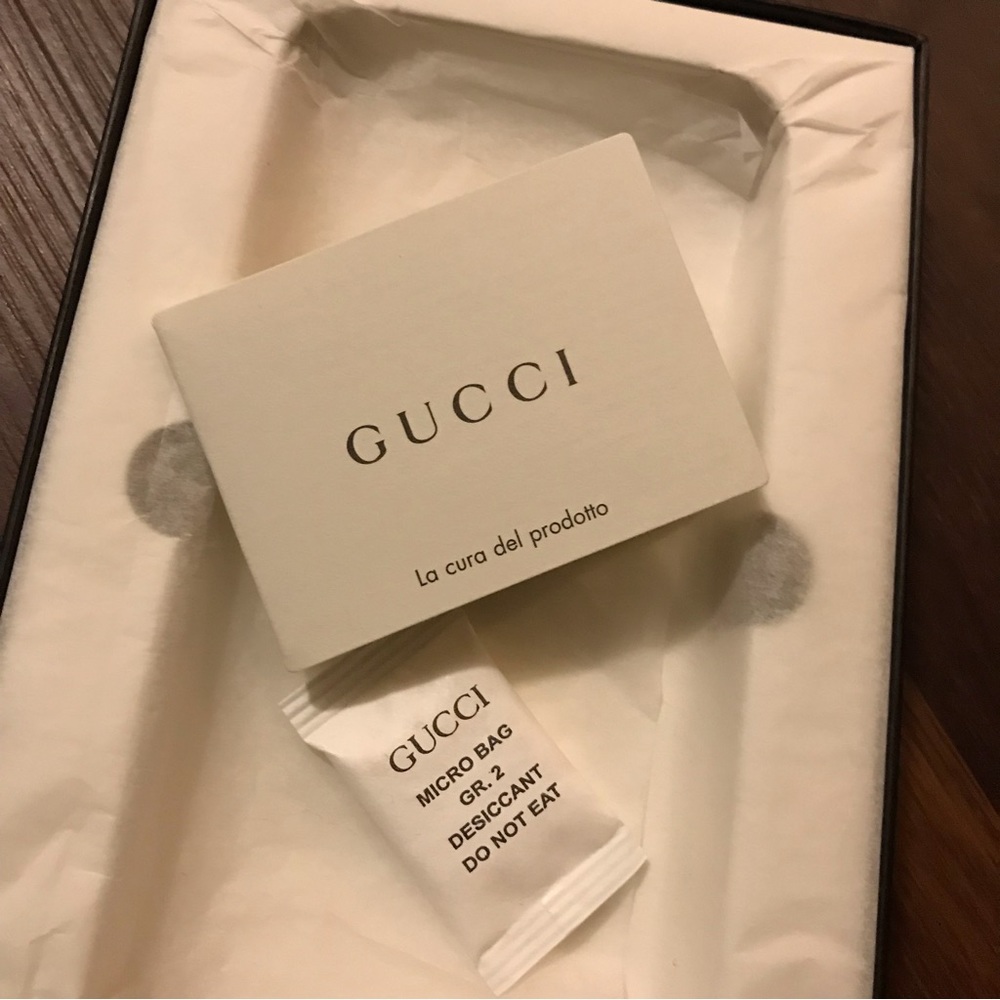 Gucci Kingsnake Print iPhone 7/8 & SE Case New In Box - Picture 3 of 9